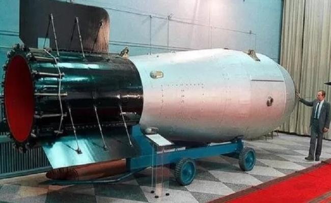 इतिहास के पन्नों में 30 अक्टूबरः एटम बम का 'बाप', जिसने दुनिया को दहला दिया