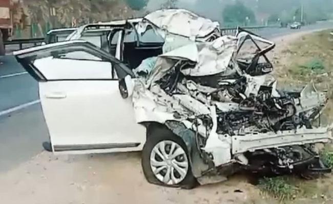 डूंगरपुर में एनएच-48 पर सड़क हादसे में चार की मौत
