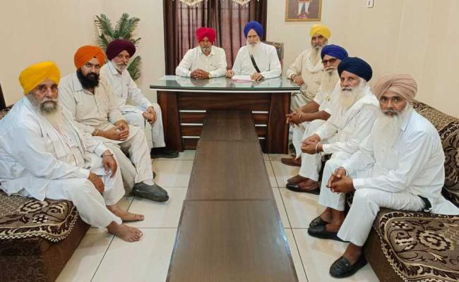 कैथल: गुरुद्वारों पर बीजेपी की कार्यकर्ता की टिप्पणी से सिखों में रोष