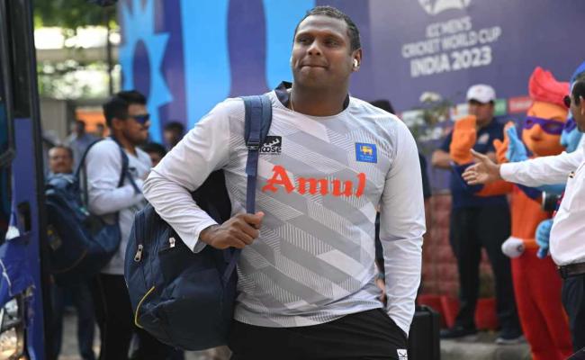 अंतरराष्ट्रीय क्रिकेट में टाइम आउट होने वाले पहले खिलाड़ी बने एंजेलो मैथ्यूज