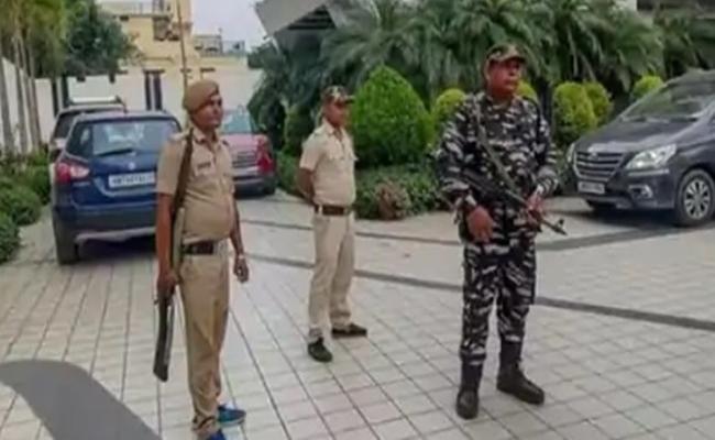 भोपाल में सोम ग्रुप के 50 से अधिक ठिकानों पर आईटी का छापा