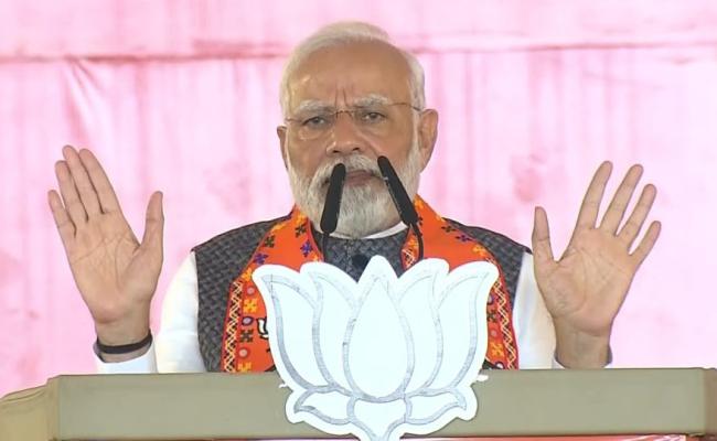 नीतीश के महिला विरोधी बयान पर प्रधानमंत्री ने कहा- और कितना नीचे गिरोगे