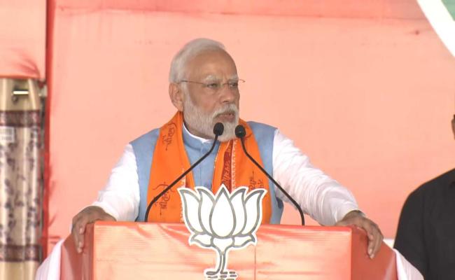 कांग्रेस के पास मध्य प्रदेश के विकास के लिए कोई रोडमैप नहीं: नरेन्द्र मोदी