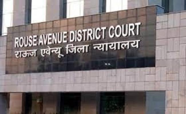 कोर्ट ने मनीष सिसोदिया को बीमार पत्नी से मिलने की इजाज़त दी