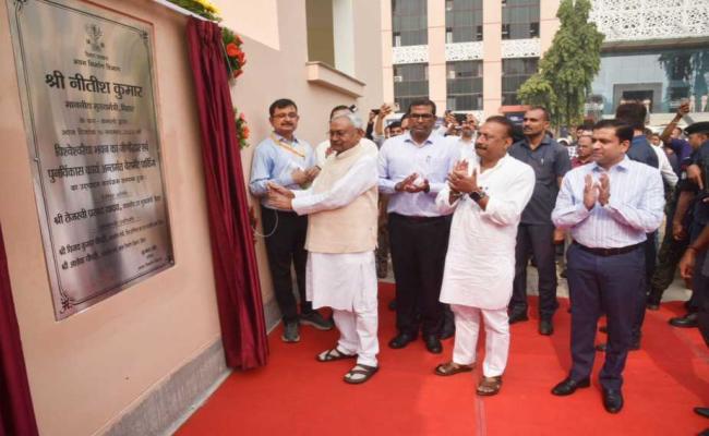 मुख्यमंत्री ने विकास भवन के जीर्णोद्धार एवं पुनर्विकास कार्य का किया उद्घाटन