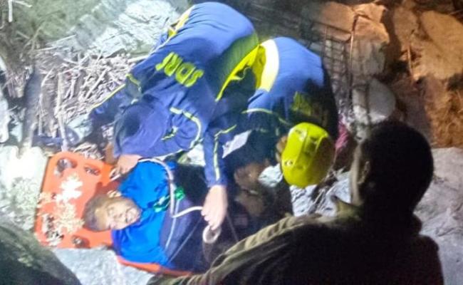 नैनीताल में जौरासी खैरना के पास खाई में गिरी बोलेरो, छह लोगों में से एक की मौत