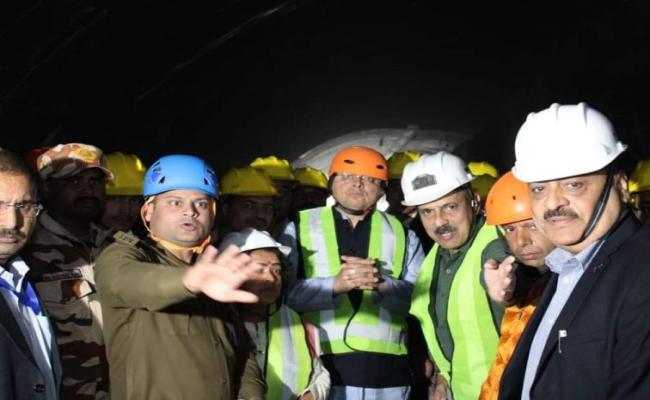 धामी बोले, सिलक्यारा टनल में फंसे मजदूरों को जल्द सुरक्षित निकालना सरकार की सर्वोच्च प्राथमिकता
