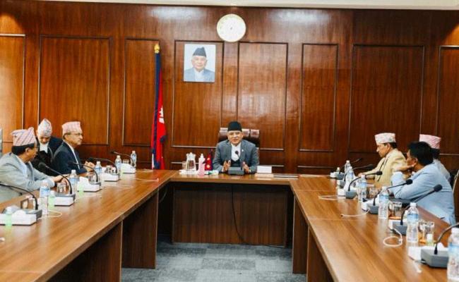 नेपाल सरकार ने भूकम्प पुनर्निर्माण के लिए बनाया एक हजार करोड़ का राहत कोष, अन्तरराष्ट्रीय समुदाय से मांगी मदद