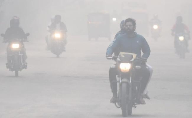 दिल्ली-एनसीआर की हवा में फिर घुला जहर, कुछ दिन बाद कोहरा भी करेगा परेशान