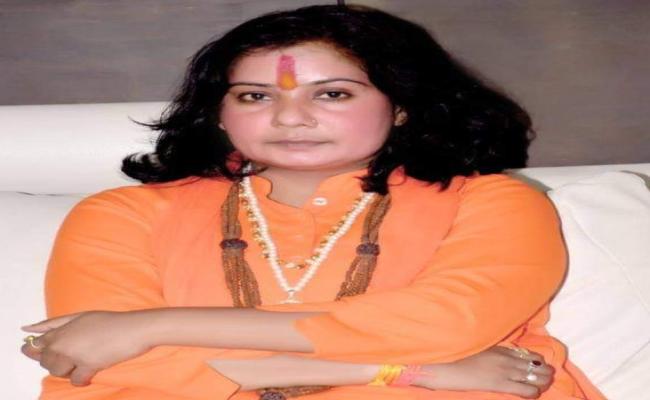 भाजपा नेत्री साध्वी गीता प्रधान के बिगड़े बोल : स्वामी प्रसाद मौर्य का सिर कलम कर दुंगी