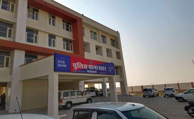 फतेहाबाद: लाखों के गहने चोरी, लडिय़ां उतारने आए युवकों पर लगा आरोप