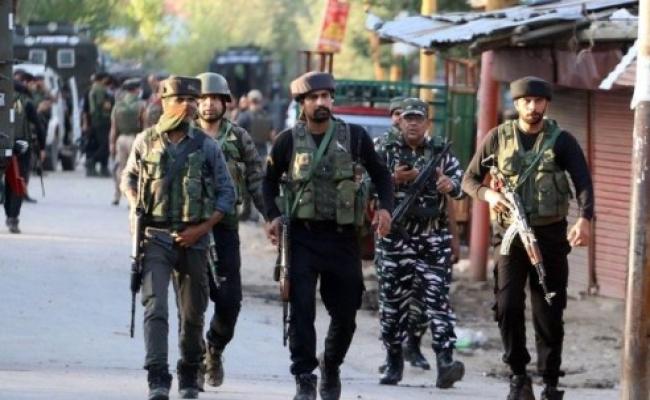 कुलगाम में सुरक्षाबलों ने लश्कर-ए-तैयबा के तीन आतंकवादी मारे