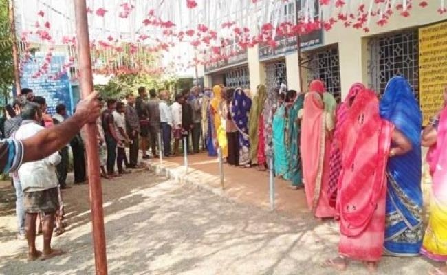 छग विस चुनाव : दोपहर 1:30 बजे तक लगभग 39 प्रतिशत से अधिक मतदान