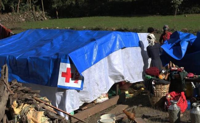 नेपाल में बेघर हुए चार भूकंप पीड़ितों की ठंड से मौत