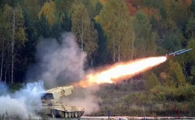 रूस ने यूक्रेन के खेरसान शहर में दागे गोले, दो लोगों की मौत, 12 घायल