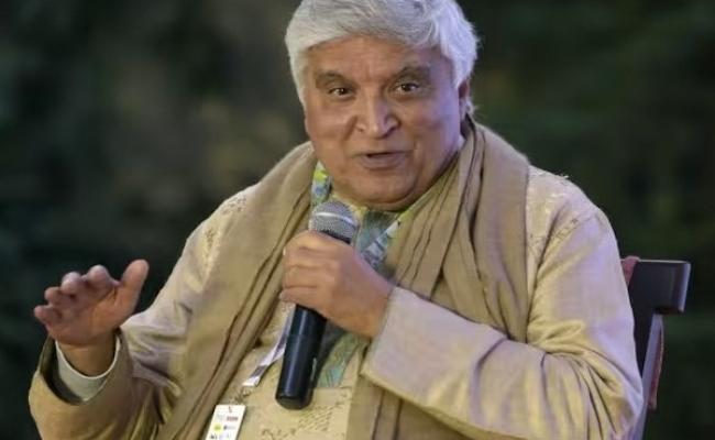 नेपोटिज्म पर जावेद अख्तर का बयान, इंडस्ट्री में भाई-भतीजावाद नहीं चल सकता