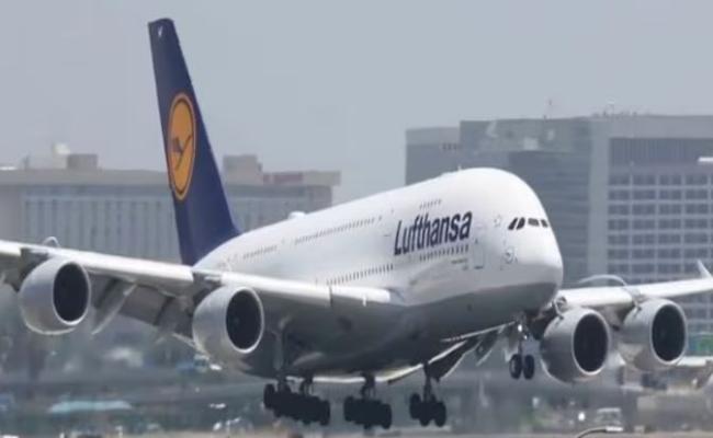 दंपति के झगड़े में विमान की दिल्ली में इमरजेंसी लैंडिंग