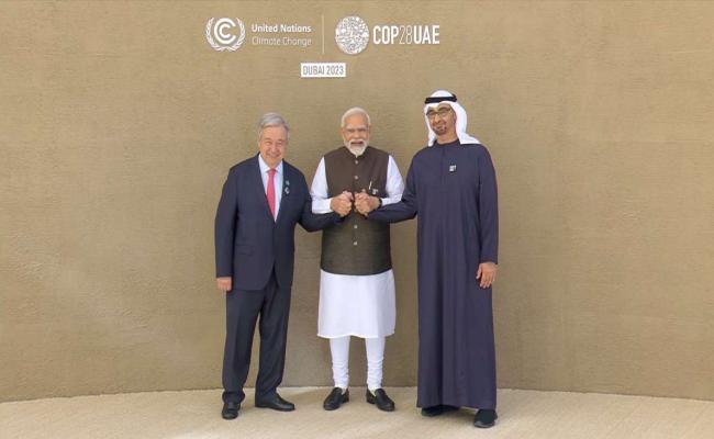 प्रधानमंत्री मोदी ने यूएई के राष्ट्रपति और यूएन प्रमुख सहित अनेक वैश्विक नेताओं से की मुलाकात