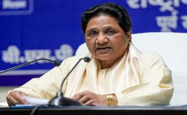 सर्वदलीय बैठक में बसपा ने सरकार से की जातीय जनगणना कराने की मांग