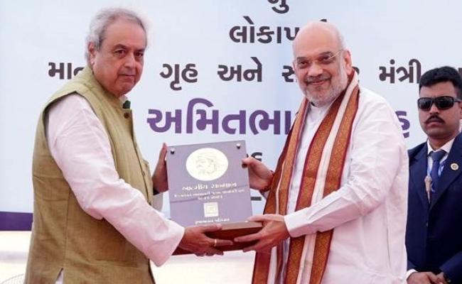 मोदी सरकार में पद्म पुरस्कार योग्य व्यक्तियों को देने की शुरुआत हुई: अमित शाह