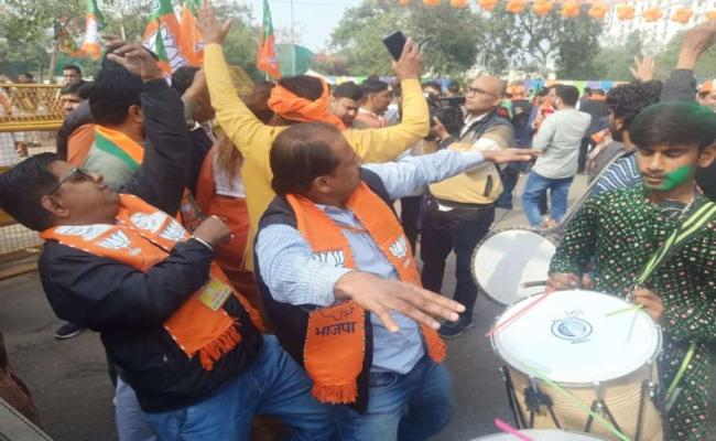 राज विस परिणाम: भारतीय जनता पार्टी की बढत कायम, नहीं चली गहलोत की गारंटी