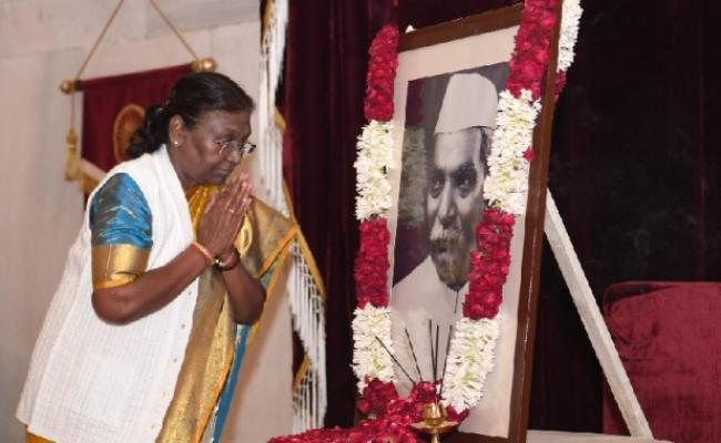 राष्ट्रपति मुर्मू और प्रधानमंत्री मोदी ने डॉ. राजेंद्र प्रसाद को किया नमन