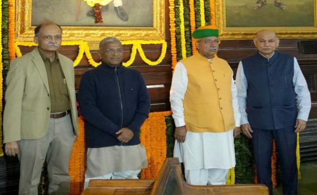 संसद सदस्यों ने डा. राजेन्द्र प्रसाद को श्रद्धांजलि दी