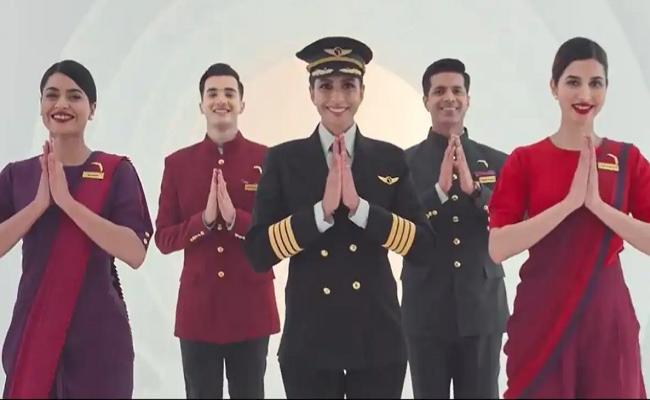 एयर इंडिया ने केबिन क्रू और पायलटों के लिए नई पोशाक पेश की