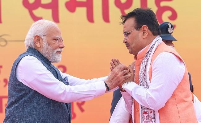 प्रधानमंत्री ने राजस्थान के मुख्यमंत्री पद की शपथ लेने पर भजन लाल शर्मा को बधाई दी