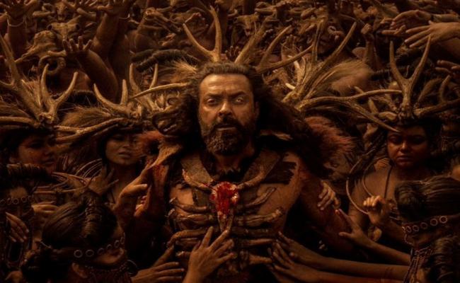 फिल्म ''कंगुवा'' से सामने आया बॉबी देओल का खतरनाक लुक