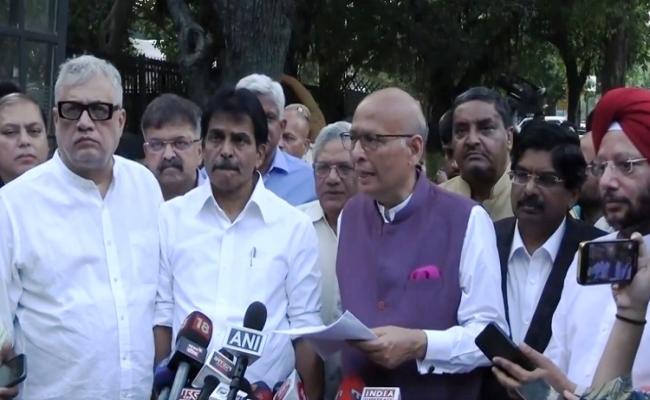 अरविंद केजरीवाल की गिरफ्तारी पर बोले मनोज तिवारी, कहा- जो जैसा करता है, वैसा ही भरता है