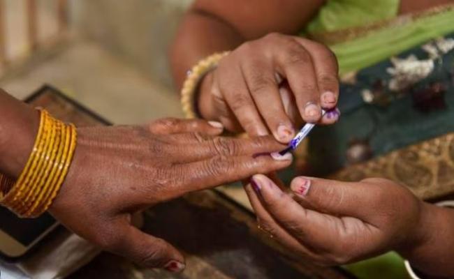 लोस चुनाव : उप्र में प्रथम चरण की सीटों पर घट गई महिला उम्मीदवारों की गिनती