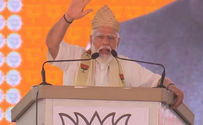 कांग्रेस-वामपंथियों के पास उपलब्धियों के रूप में गिनाने के लिए कुछ भी नहीं है : मोदी