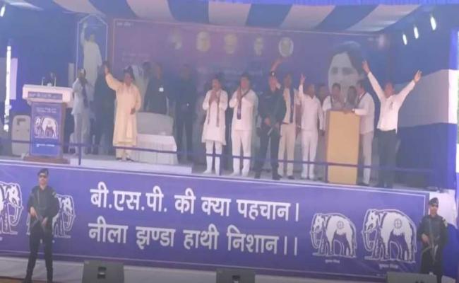 भाजपा सरकार ने किसानों पर नहीं दिया ध्यान: मायावती