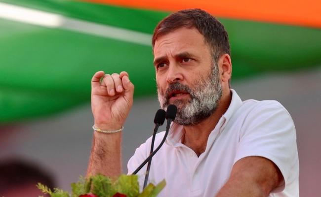 कांग्रेस के घोषणापत्र से घबरा गए मोदी : राहुल गांधी