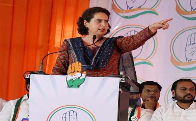 अगर मोदी चुटकियों में सारी समस्याएं हल कर देते हैं तो रोजगार और महंगाई की समस्या क्यों नहीं सुलझाते : प्रियंका गांधी