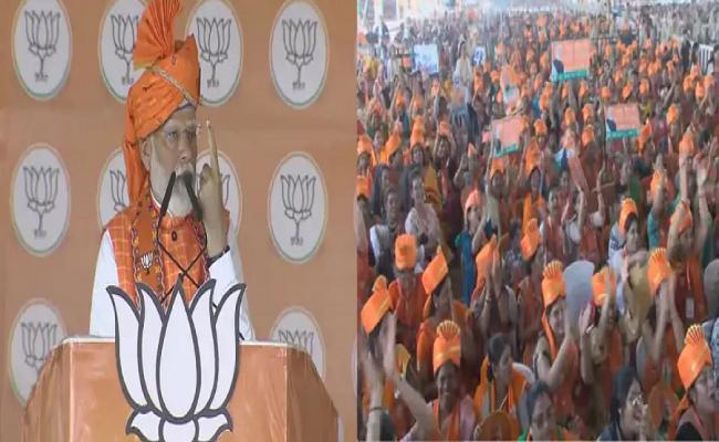 धार में बोले नरेन्द्र मोदी- बाबा साहेब आम्बेडकर से घोर नफरत करती है कांग्रेस