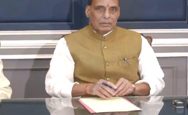 राजनाथ सिंह ने लगातार दूसरी बार रक्षा मंत्री का कार्यभार संभाला