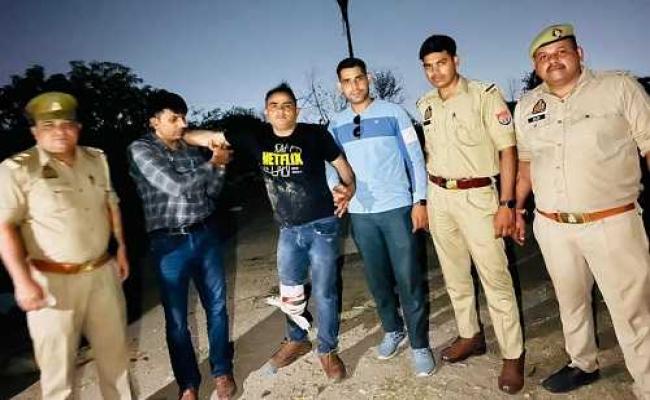 मुठभेड़ में दो चेन स्नेचर पुलिस की गोली से घायल, गिरफ्तार