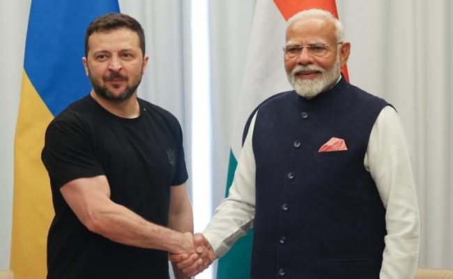 जी-7 शिखर सम्मेलन से इतर, प्रधानमंत्री मोदी ने फ्रांस के राष्ट्रपति, ब्रिटेन के प्रधानमंत्री और यूक्रेन के राष्ट्रपति से की वार्ता