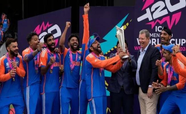 टी20 विश्वकपः भारत बना विश्व चैम्पियन, फाइनल में दक्षिण अफ्रीका को 7 रन से हराया