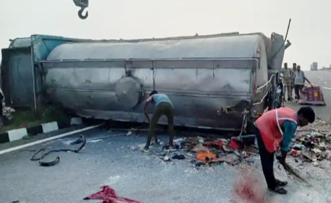 उन्नाव बस हादसे में बिहार के पूर्वी चंपारण जिले के एक ही परिवार के छह की मौत, दो की हालत नाजुक