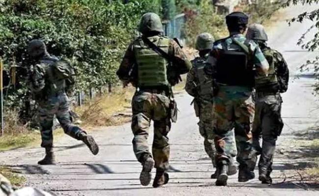 अनंतनाग में आतंकियों से मुठभेड़ में दो सैन्यकर्मी बलिदान, चार अन्य घायल