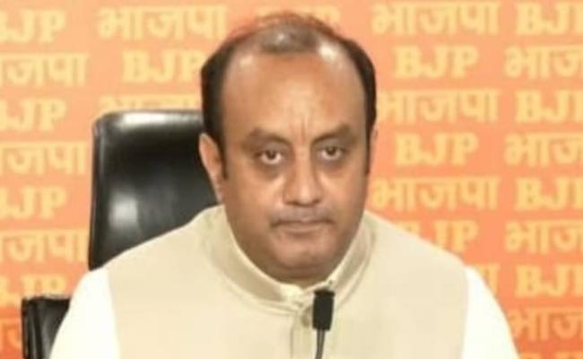 भाजपा का समाजवादी पार्टी पर हमला, कहा-सपा के डीएनए में है अपराध और अपराधियों का साथ देना