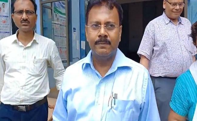 आरजी कर मेडिकल कॉलेज के पूर्व प्राचार्य ने मांगी सुरक्षा, कलकत्ता हाई कोर्ट का दरवाजा खटखटाया