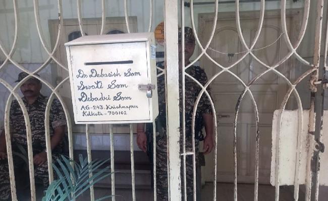 संदीप घोष के घर से करीब 13 घंटे बाद बाहर निकली सीबीआई, तलाशी में क्या-क्या मिला?