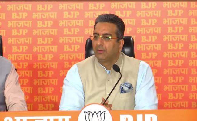 अरविंद केजरीवाल की जमानत पर बोली भाजपा, जेल वाला मुख्यमंत्री अब बेल वाला हो गया