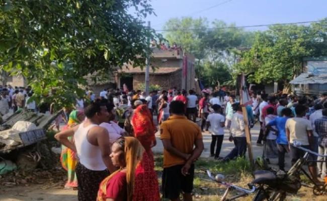 बिहार के समस्तीपुर में सरपंच की गोली मारकर हत्या, गुस्साए ग्रामीणों ने किया प्रदर्शन