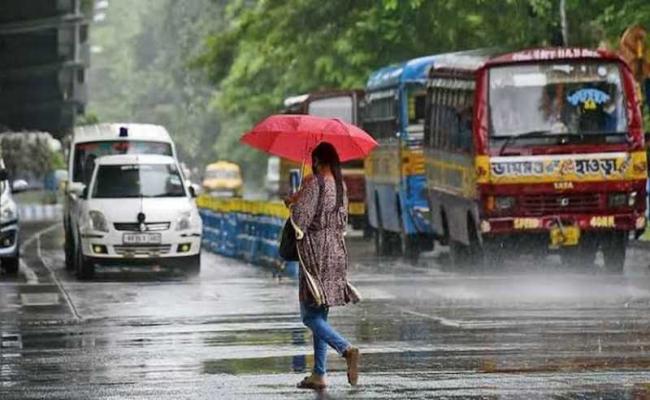 बंगाल की खाड़ी में निम्न दबाव, भारी बारिश की आशंका