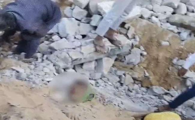 सरकारी स्कूल की दीवार गिरी, तीन की मौत